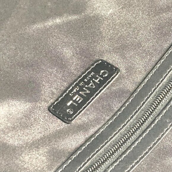 CHANEL CC CC Mark logo Vertical Tote Bag Shoulder Bag Knit / Leather Black - Picture 13 of 16